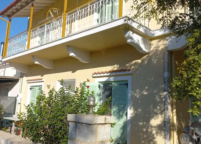 Oneiro House
