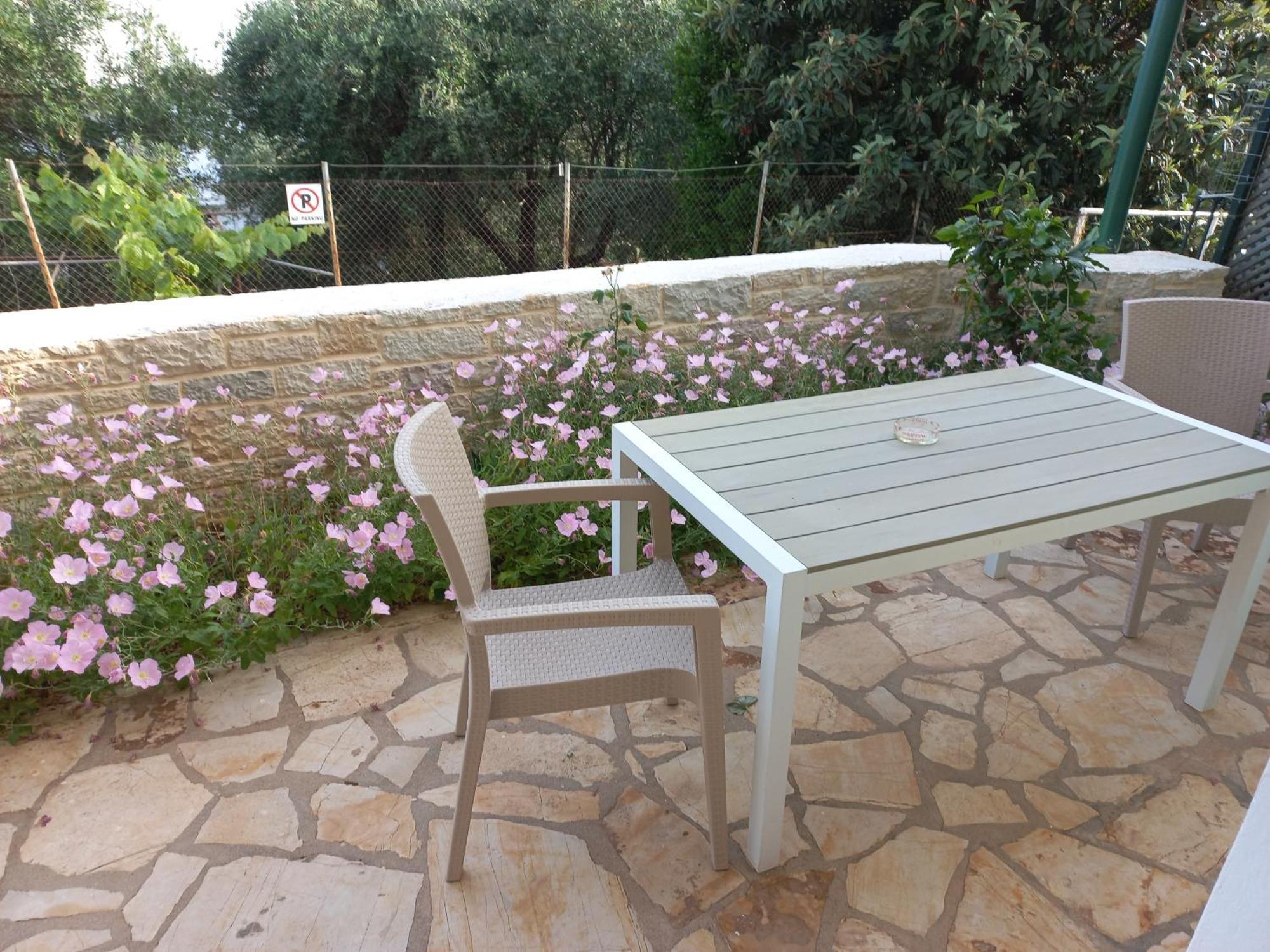 Oneiro House Appartamento *